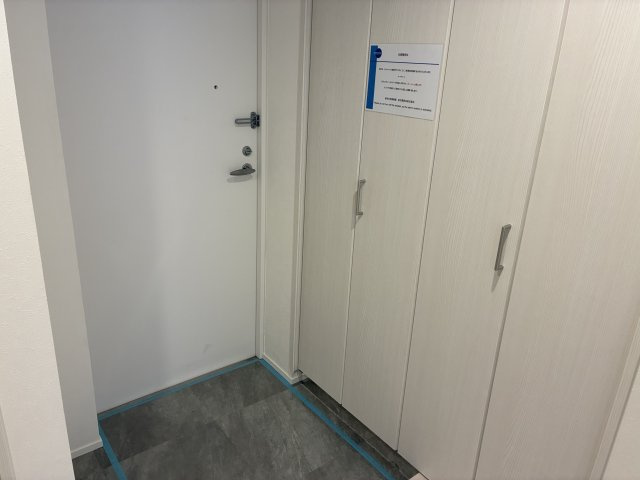 ヒルハイツ宮前平　ウエストの玄関