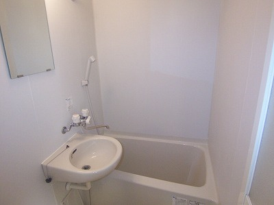 スパシエ鷺宮(スパシエサギノミヤ) の浴室|バストイレ別☆（同一仕様写真）