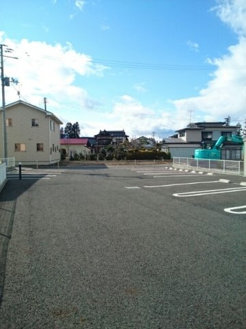 ノルドの駐車場