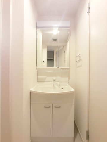 ヴィラ船橋の独立洗面台