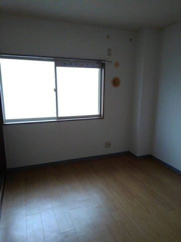 ドリームタウンＢ　　刈谷市近郊の賃貸はクラスホーム刈谷店の内装|過ごしやすい室内です