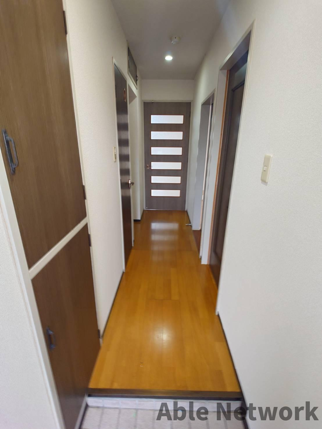平泉スクールマンションの設備|廊下