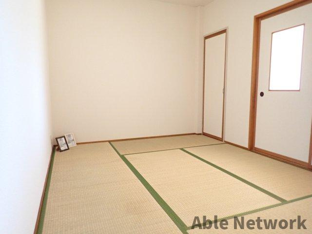 平泉スクールマンションの和室|和室6帖