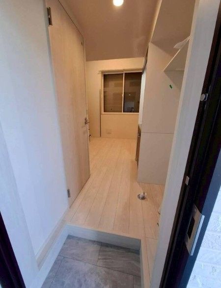 グランピエール平井の玄関