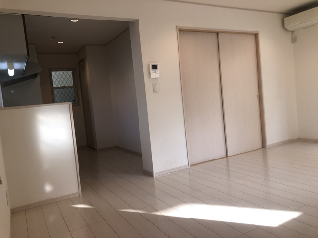 【居間・リビング】 | 茅ヶ崎市松尾中古戸建