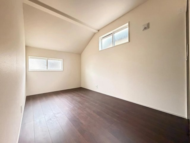 練馬区石神井台8丁目　長期優良住宅　太陽光発電システム　ゆとりの邸の洋室