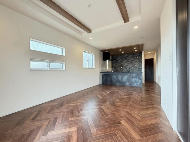 練馬区石神井台8丁目　長期優良住宅　太陽光発電システム　ゆとりの邸の居間・リビング