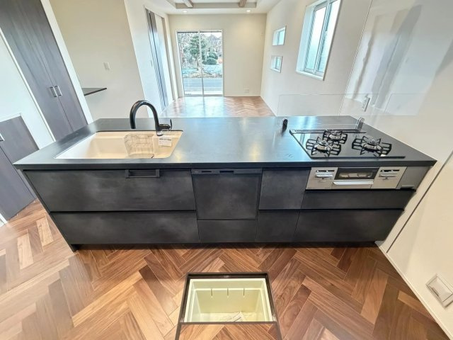 練馬区石神井台8丁目　長期優良住宅　太陽光発電システム　ゆとりの邸のキッチン