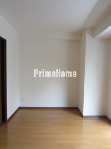 ローズマンションミヤハラの洋室