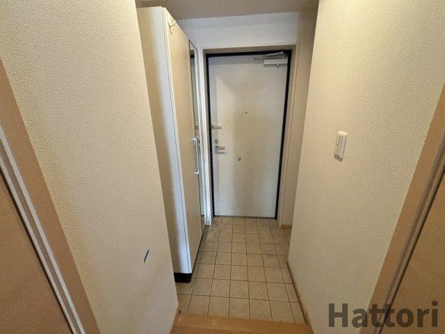 スローハスコートの玄関