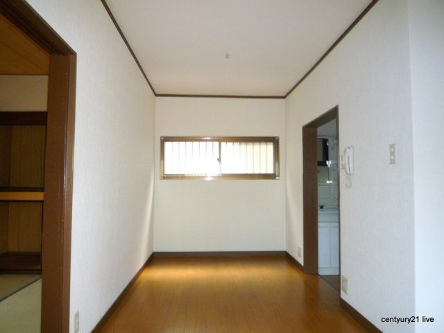 【居間・リビング】 | 伊孑志2丁目平屋貸家