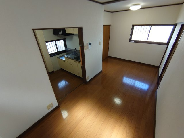 【居間・リビング】 | 伊孑志2丁目平屋貸家