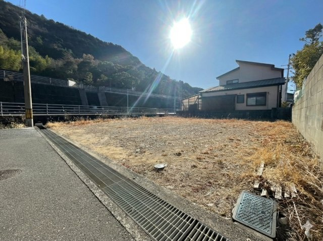 高知市介良　建築条件なし売土地の土地図|南側が開けていて、陽当たり良好です
