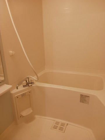 メゾン・アムール　　刈谷市近郊の賃貸はクラスホーム刈谷店の浴室|コンパクトで使いやすいお風呂です