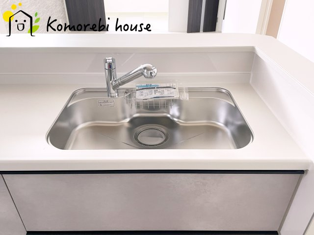 北本市下石戸下　4期　新築一戸建て　グラファーレ　02のキッチン|きれいなキッチンです