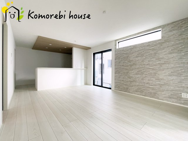 北本市下石戸下　4期　新築一戸建て　グラファーレ　02の居間・リビング|こちらの居間で趣味の時間をお楽しみください