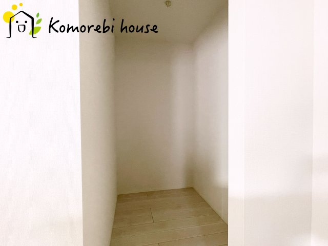 北本市下石戸下　4期　新築一戸建て　グラファーレ　02の内装|明るい室内です