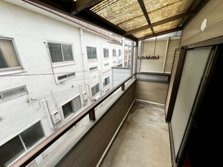 【バルコニー】 | 浜寺諏訪森町中３丁　中古戸建 | バルコニー２ヶ所ありますよ！洗濯物の多い日も安心ですね！