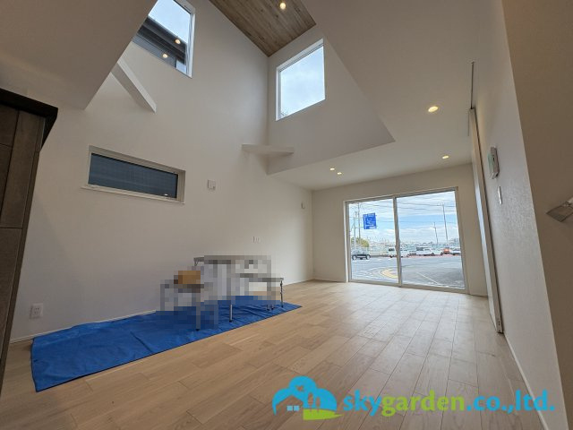 藤沢市大庭6期　新築戸建　全２棟A号棟の居間・リビング