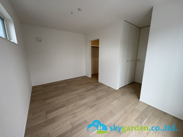 藤沢市大庭6期　新築戸建　全２棟A号棟の寝室|落ち着いた色調の寝室です