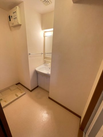 ユウメイトビルの洗面所