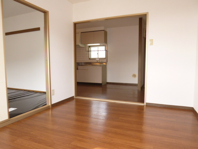 グリーンハウスおがわの洋室