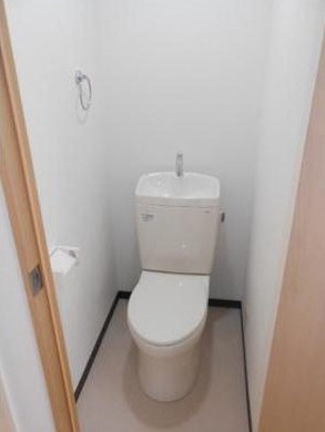 大陸荘のトイレ