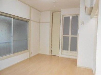 大陸荘の居間・リビング