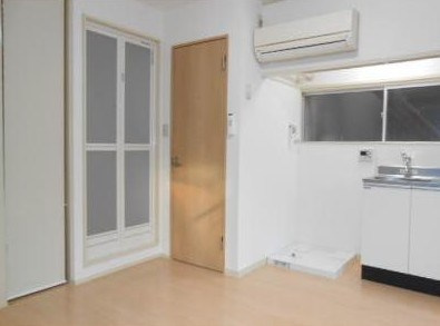 大陸荘の居間・リビング