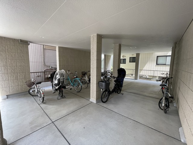 メゾンドスリジェのその他共用部分|★自転車駐輪場★