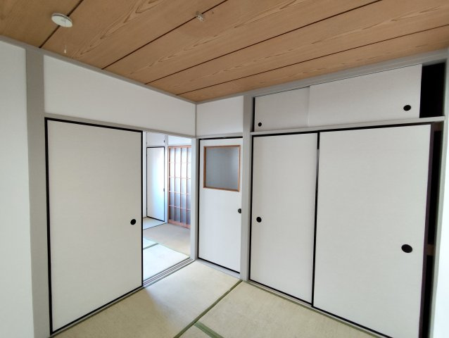 東久コーポの和室