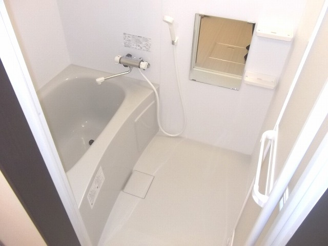 ベルシーヌ鷲別Ⅱの浴室