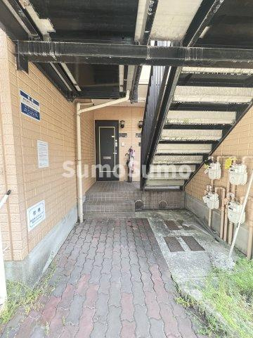コスタ魚崎のエントランス|建物の内部です