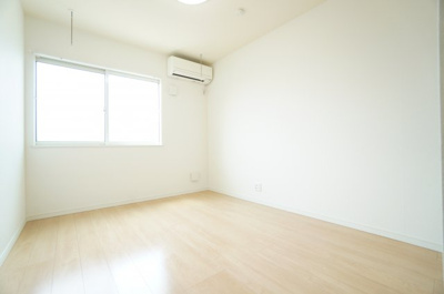 【居間・リビング】 | グリーン都賀 | ※同物件・同タイプの写真です。