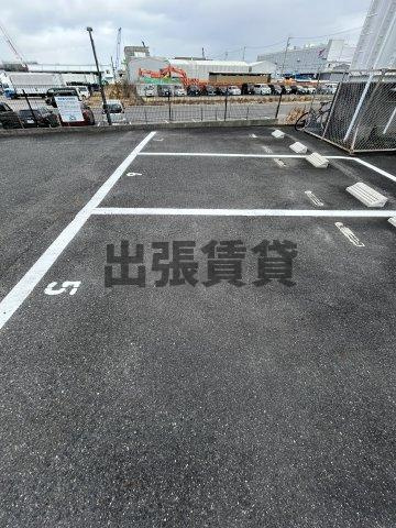 仲介手数料0円！！アーバンホームⅡの駐車場