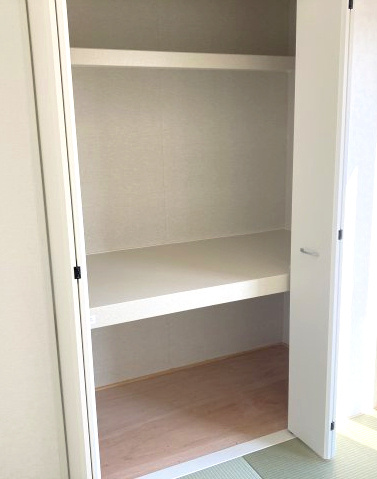 クレイドルガーデン高崎市箕郷町上芝第8　2号棟の収納|1階和室収納です。