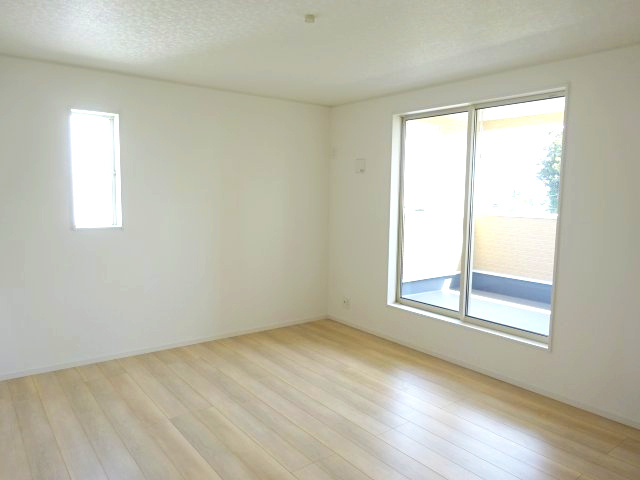 クレイドルガーデン高崎市箕郷町上芝第8　2号棟の洋室|洋室１です