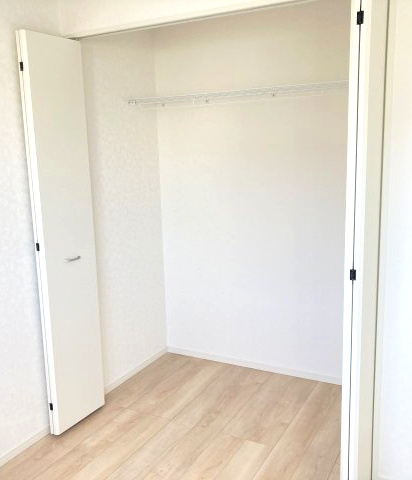 クレイドルガーデン高崎市箕郷町上芝第8　4号棟（平屋）の収納|洋室２収納です