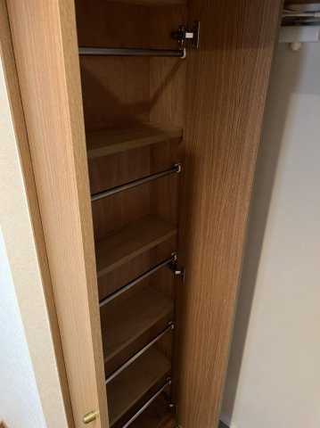福岡市中央区清川２丁目の賃貸マンションの収納