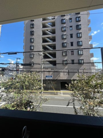 アドバンス江坂東デパールの外観
