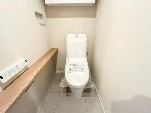 ビューリッシュ港北ニュータウンアジュリーヌのトイレ|LIXIL製トイレ新品交換済