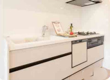 ビューリッシュ港北ニュータウンアジュリーヌのキッチン|嬉しい！食洗器付きシステムキッチン新品交換済み