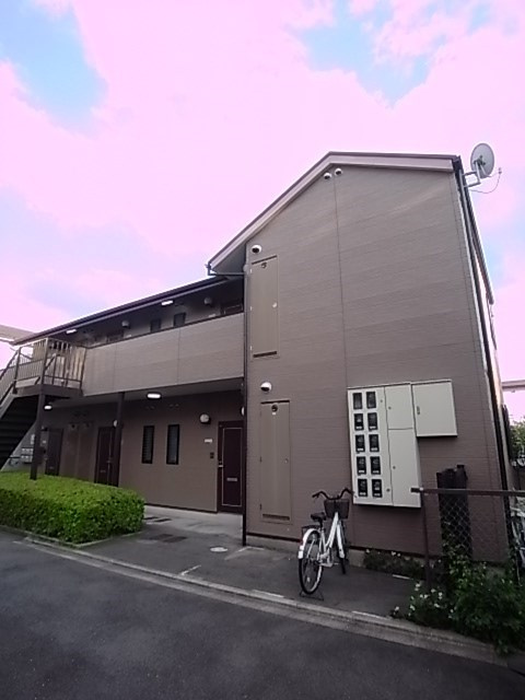 青木町ユーミンフラットの外観