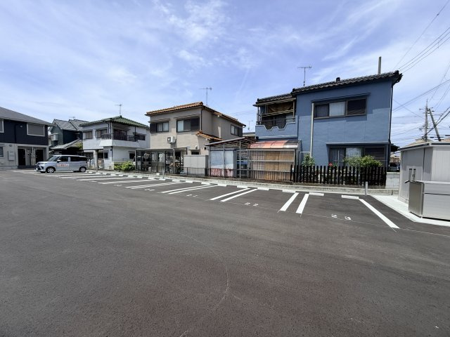 アルコバレーノⅩの駐車場