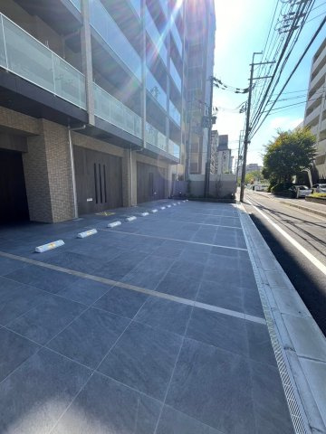 ズーノクルーズ江坂の駐車場