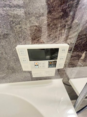 ズーノクルーズ江坂の駐車場