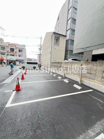 セレニテ東三国ミラクの駐車場|駐車場があるので、車を買う予定の方も安心です
