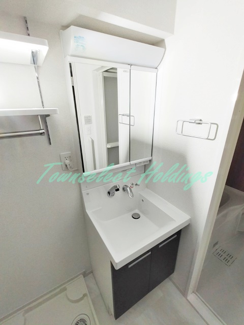 藤沢市湘南台５丁目の賃貸マンションの洗面所|明るい洗面所です