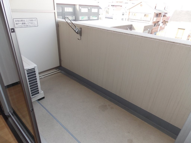 【バルコニー】 | ウエストアヴェニュー