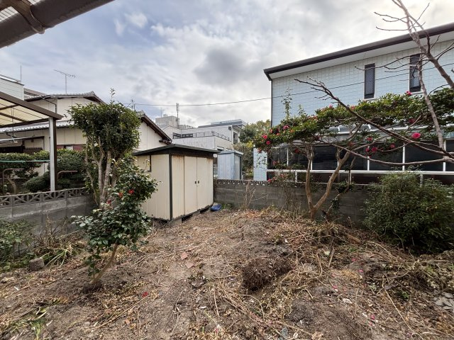 福岡市早良区干隈3丁目土地の展望|既存建物から南東方向を見る。抜けていて採光も十分確保できる